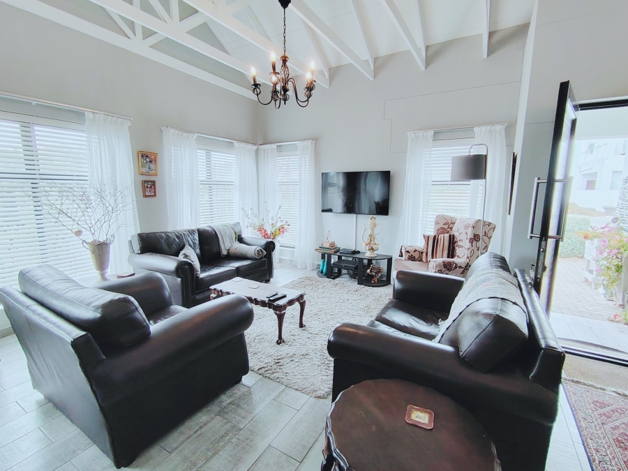 4 Bedroom Property for Sale in Shelley Point Western Cape